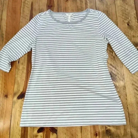 Matilda Jane striped pull over gray white striped 3/4 sleeves Super cute &comfy - Picture 8 of 9